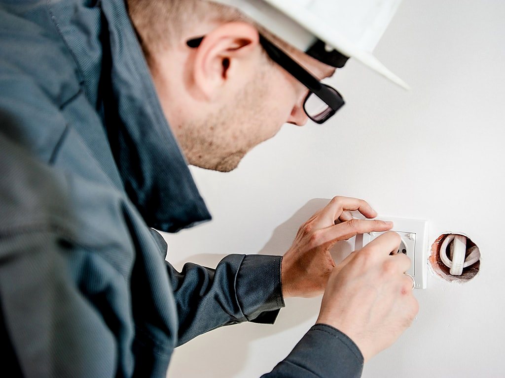 Instalaciones y reparaciones